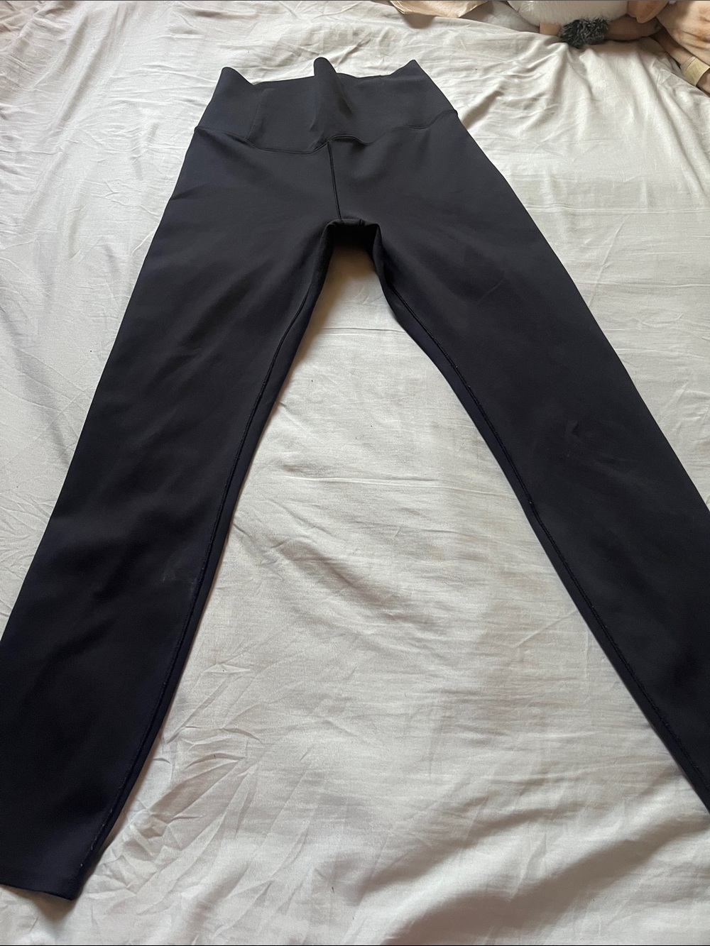 Vuori women’s Black High-Rise Leggings